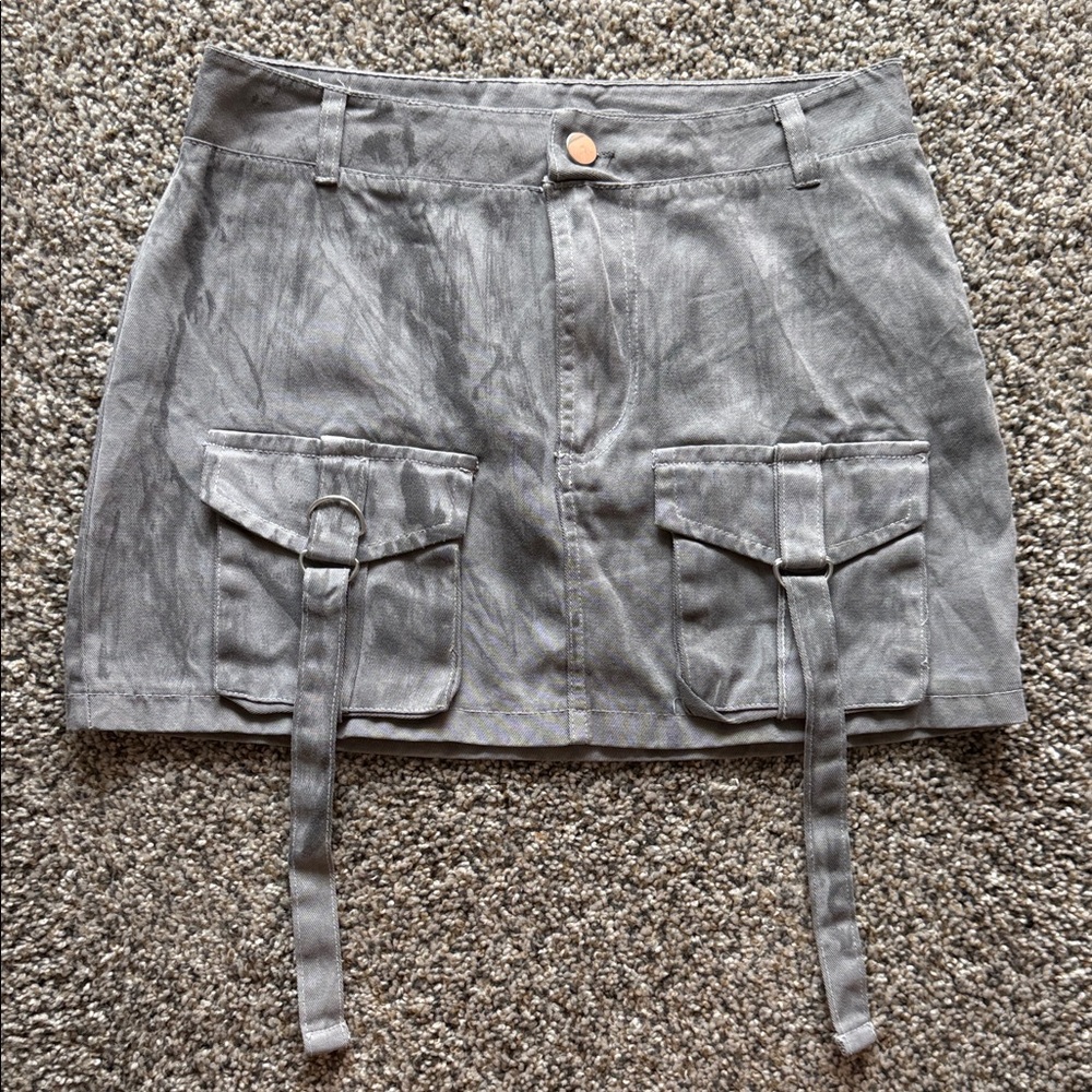 🩶PrettyLittleThing Gray Utility Mini Skirt